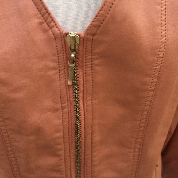 Chico’s pastel faux leather jacket - Picture 5 of 8